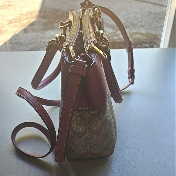 Coach F26139 Signature Mini Brooke Carryall Crossbody Bag - Picture 5 of 6